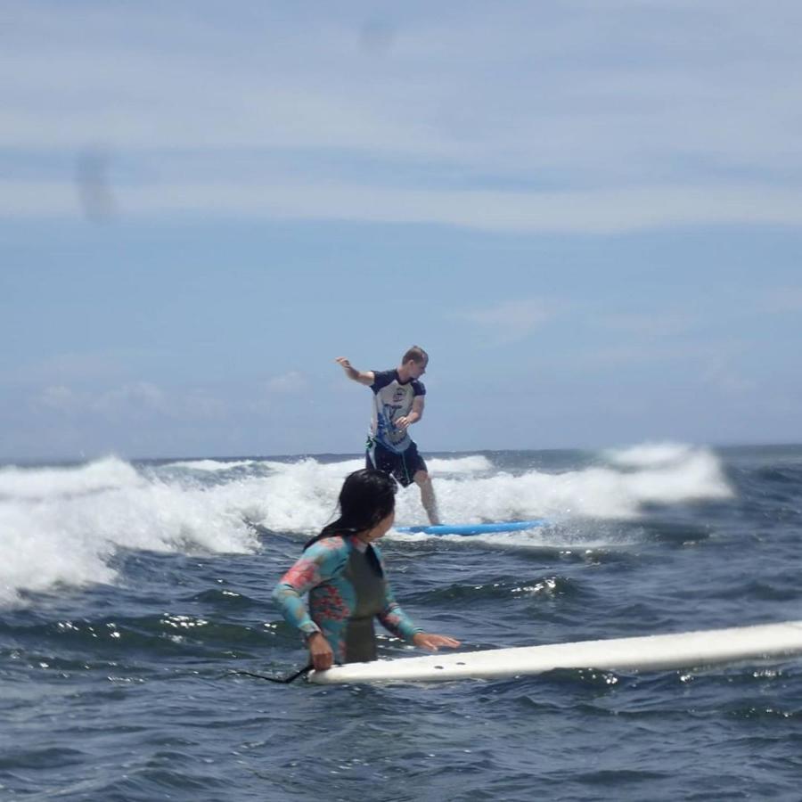 Tropical Surf House Okinawa Hotel Onna Luaran gambar