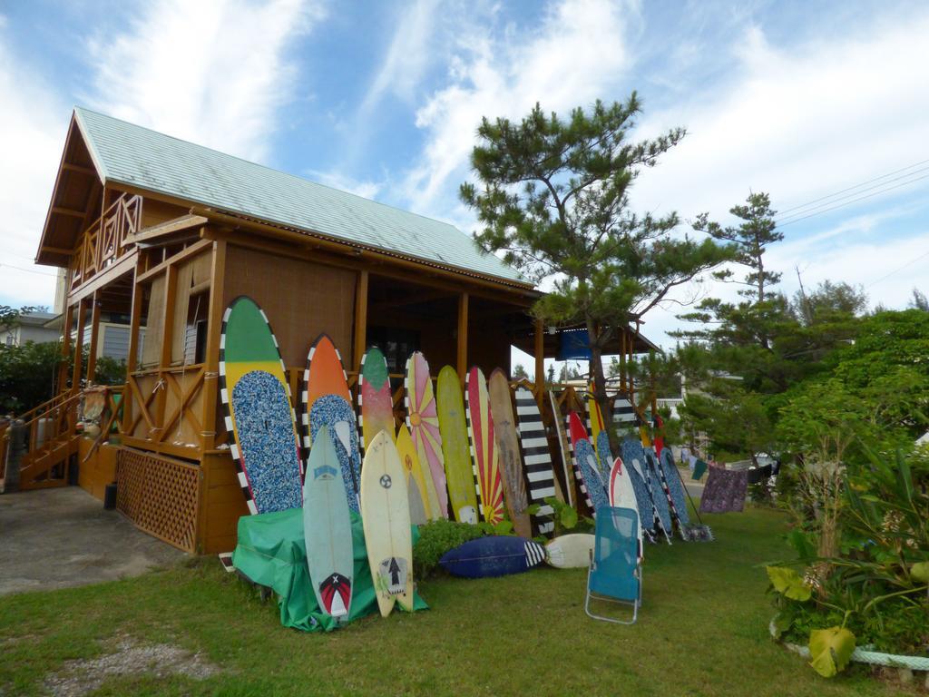 Tropical Surf House Okinawa Hotel Onna Luaran gambar