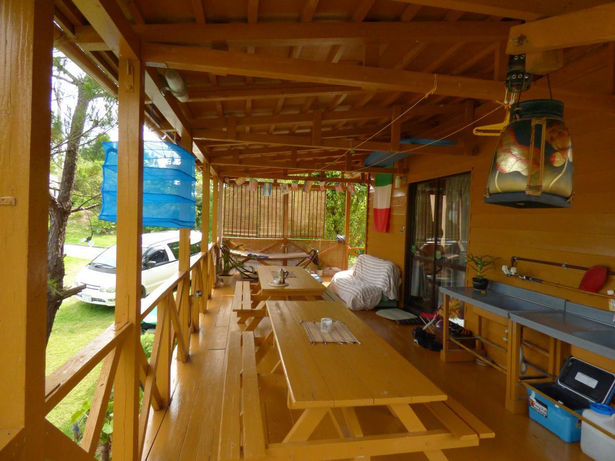 Tropical Surf House Okinawa Hotel Onna Luaran gambar